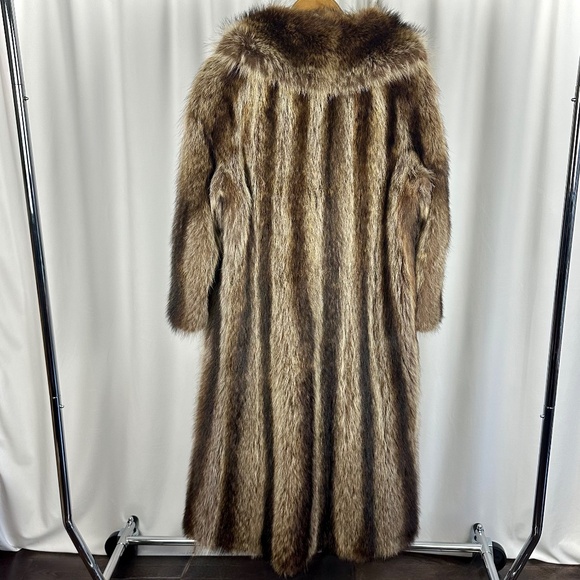 Vintage Sellers-Gough Toronto Racoon Fur Coat •  Fully Lined • Winter • Small - Picture 6 of 10